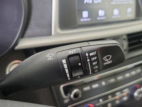 Used 2019 Kia Optima S FWD image 27