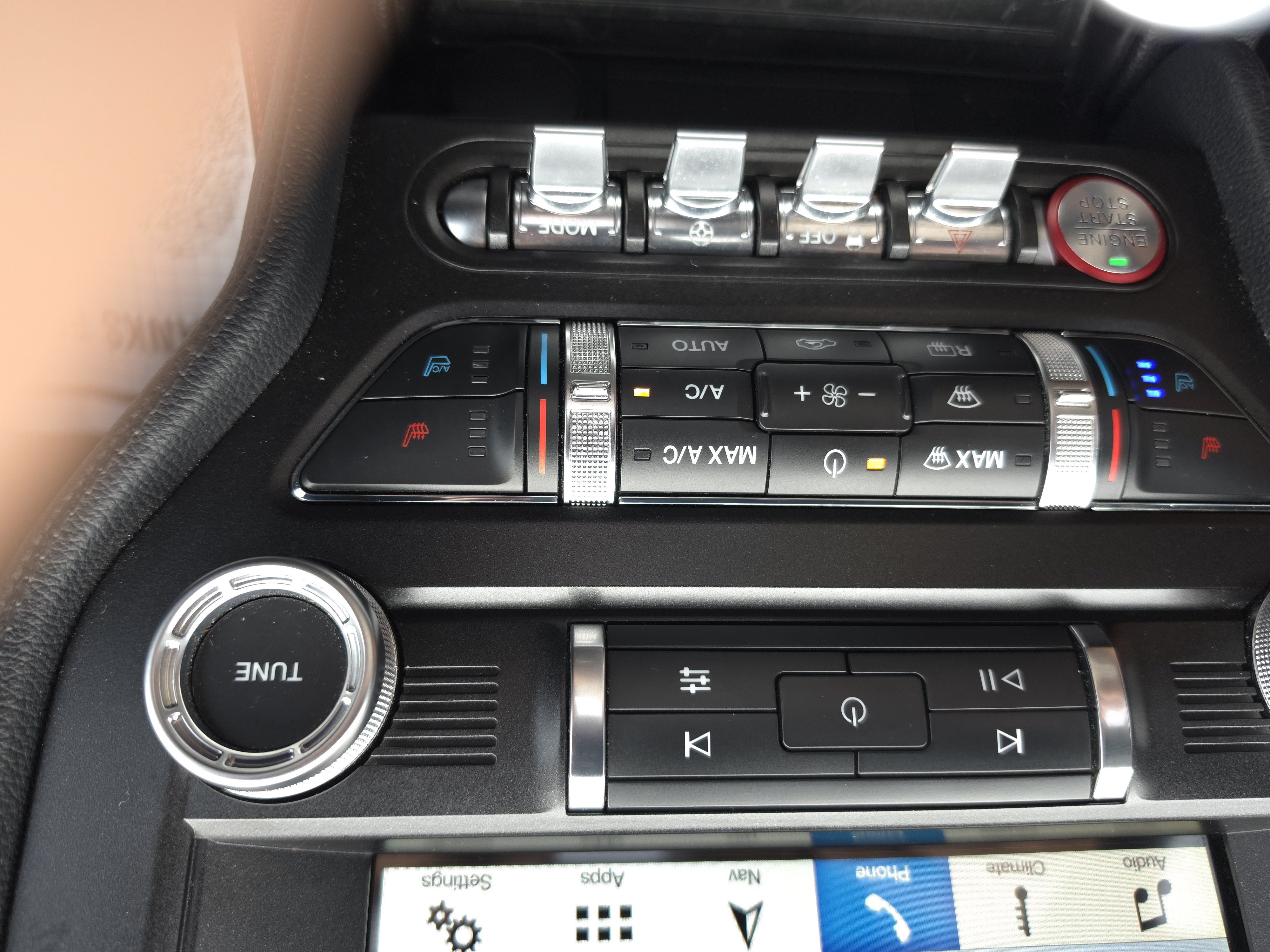 Certified 2019 Ford Mustang GT Premium w/ Equipment Group 401A RWD image 19