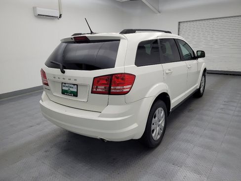 Used 2017 Dodge Journey SE FWD image 9
