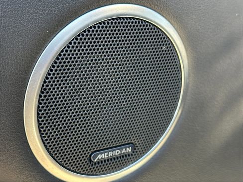 Used 2017 Land Rover Range Rover HSE image 39