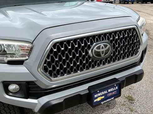 Used 2019 Toyota Tacoma TRD Off-Road AWD/4WD image 35