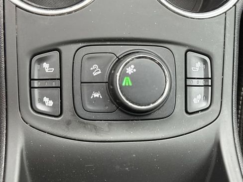 Used 2022 GMC Terrain SLE w/ Driver Convenience Package FWD image 34