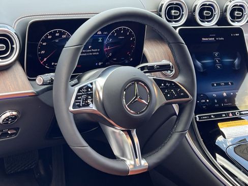 New 2026 Mercedes-Benz GLC 300 4MATIC image 21