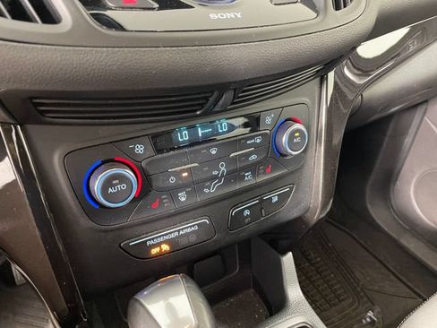 Used 2017 Ford Escape Titanium AWD/4WD image 8