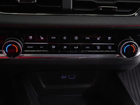 New 2026 Chevrolet Equinox RS w/ Convenience Package III FWD image 27