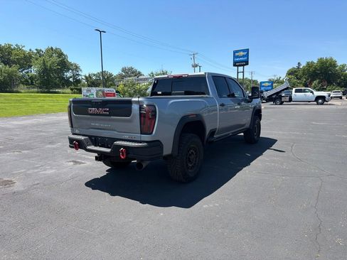 Used 2025 GMC Sierra 2500 AT4X w/ AT4X AEV Edition AWD/4WD image 25