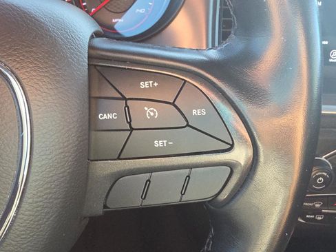 Used 2019 Dodge Charger SXT image 26