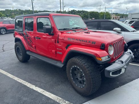 Used 2021 Jeep Wrangler Unlimited Sahara AWD/4WD image 3