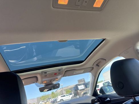 Used 2024 Volkswagen Jetta SEL image 17