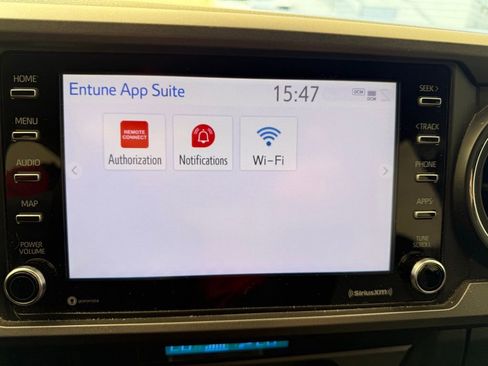 Used 2021 Toyota Tacoma TRD Sport w/ Technology Package image 26