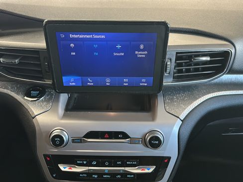 Used 2023 Ford Explorer Timberline w/ Timberline Technology Package AWD/4WD image 15