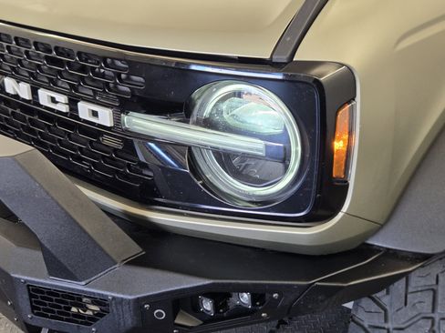 Certified 2024 Ford Bronco Wildtrak image 8