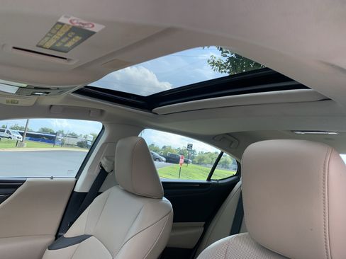 Used 2021 Lexus ES 350 w/ Premium Package FWD image 28