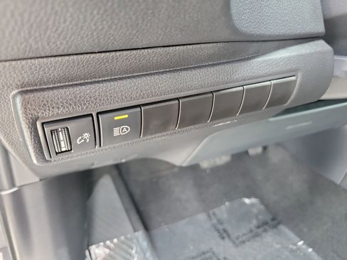 Certified 2025 Toyota Corolla LE FWD image 24