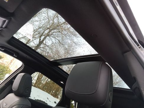 Used 2025 Cadillac XT5 Premium Luxury image 11