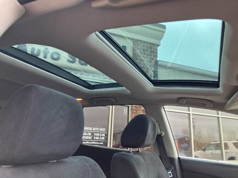 Used 2011 Nissan Murano SV image 24