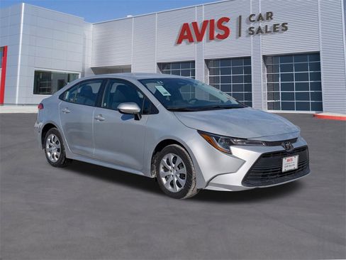 Used 2024 Toyota Corolla LE image 9
