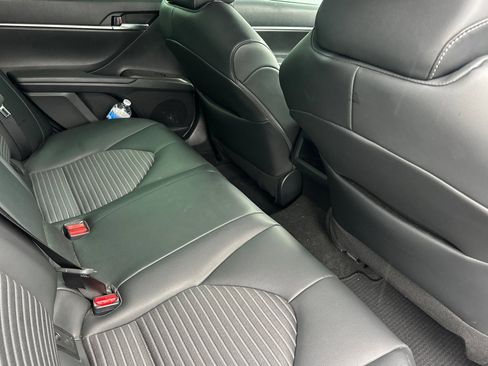 Used 2022 Toyota Camry SE image 17