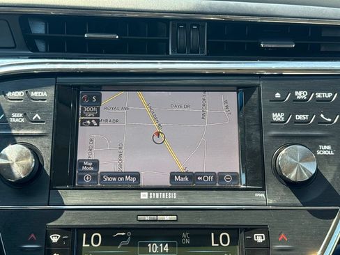 Used 2014 Toyota Avalon Limited FWD image 13