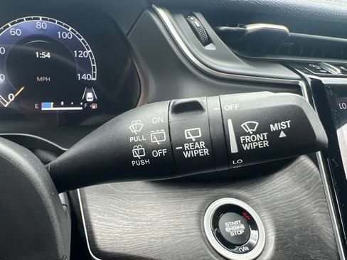 Certified 2023 Jeep Grand Cherokee Limited AWD/4WD image 22