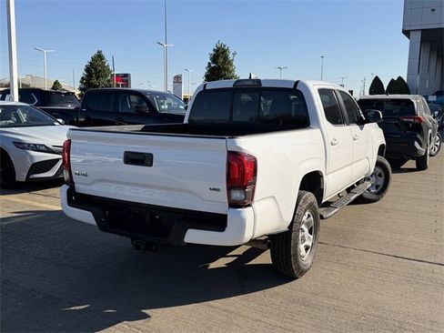 Used 2018 Toyota Tacoma SR w/ SR Convenience Package image 5