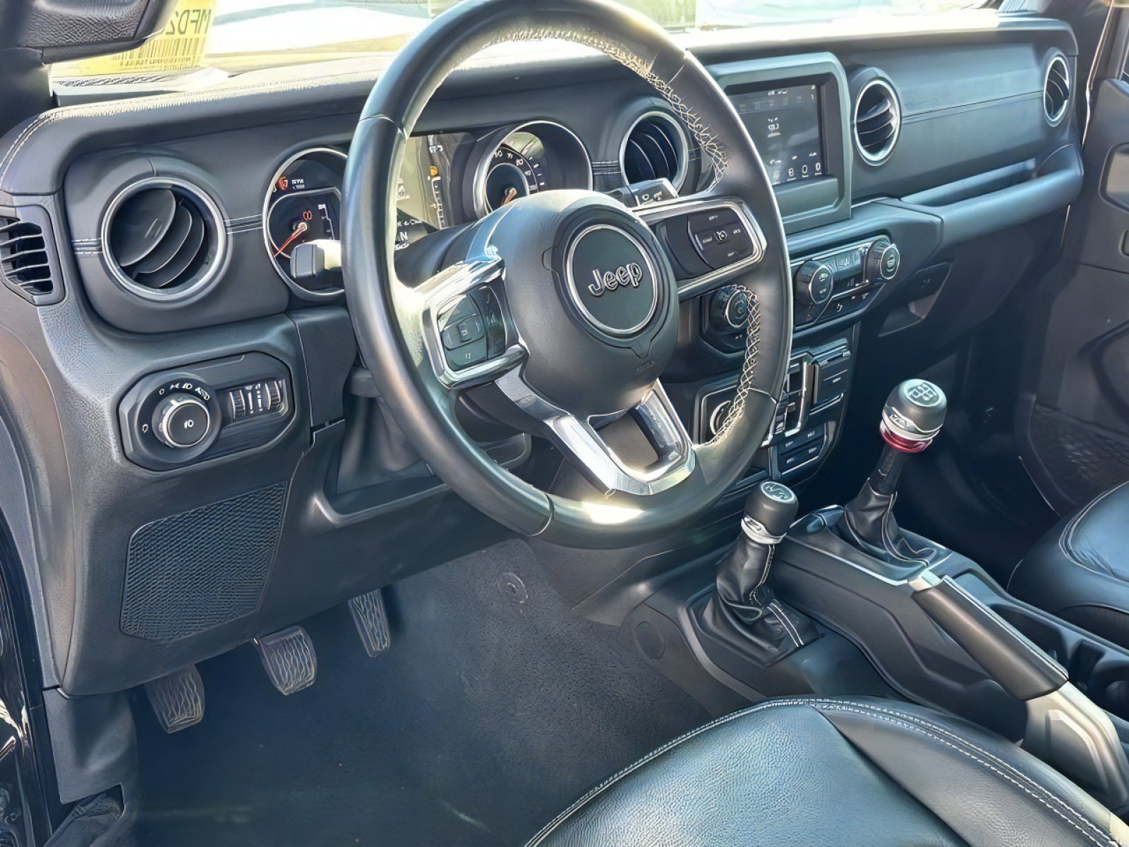 Used 2021 Jeep Wrangler Unlimited Sahara w/ Safety Group AWD/4WD image 20