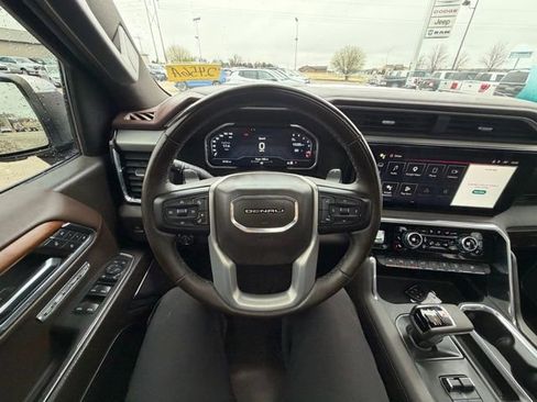 Used 2023 GMC Sierra 1500 Denali w/ Technology Package image 14