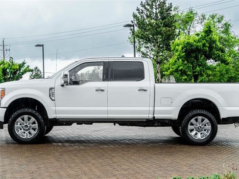 Used 2017 Ford F250 Platinum w/ Platinum Ultimate Package AWD/4WD image 3