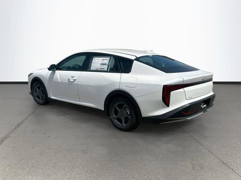 New 2026 Kia K4 FWD image 5