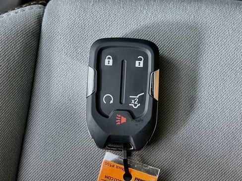Used 2019 GMC Terrain SLE w/ Driver Convenience Package FWD image 11
