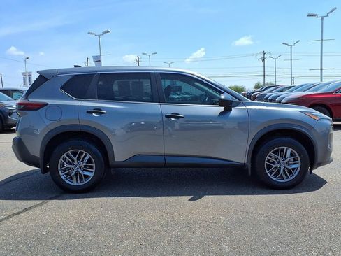 Used 2022 Nissan Rogue S AWD/4WD image 9