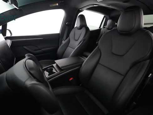 Used 2024 Tesla Model X AWD/4WD image 4