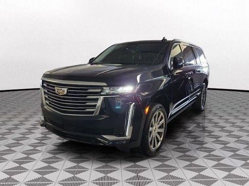 Certified 2022 Cadillac Escalade ESV Premium Luxury Platinum w/ Heavy-Duty Trailer Package AWD/4WD image 3