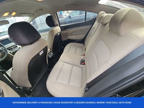 Used 2018 Hyundai Elantra SEL image 5