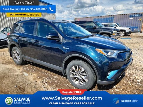Used 2017 Toyota RAV4 XLE w/ All Weather Liner Package AWD/4WD image 5