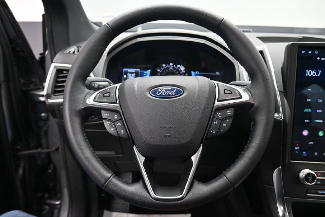 Certified 2024 Ford Edge Titanium w/ Titanium Elite Package AWD/4WD image 15