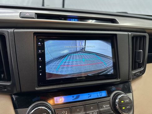 Used 2015 Toyota RAV4 XLE FWD image 29