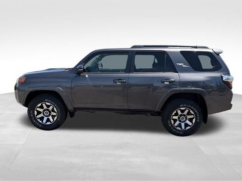 Used 2019 Toyota 4Runner TRD Off-Road Premium AWD/4WD image 4