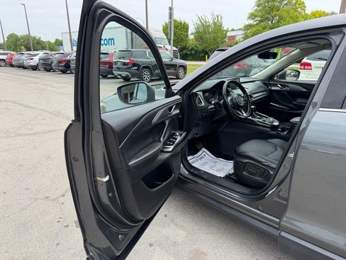 Used 2019 MAZDA CX-9 Touring AWD/4WD image 15