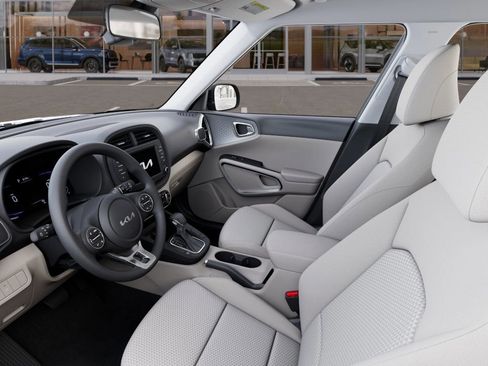 New 2025 Kia Soul LX image 17