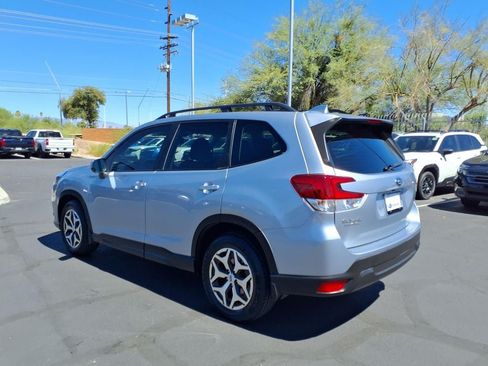 Used 2023 Subaru Forester Premium AWD/4WD image 12