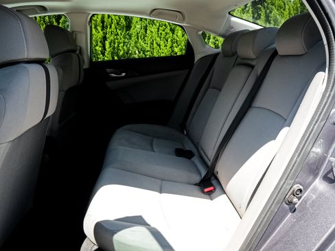 Used 2021 Honda Civic EX image 8