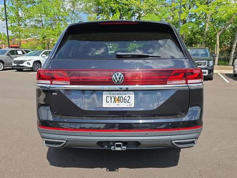 Used 2025 Volkswagen Atlas SE FWD image 4