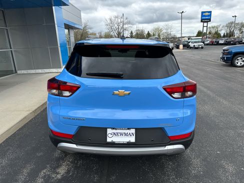 Used 2024 Chevrolet TrailBlazer LT w/ Driver Confidence Package FWD image 8