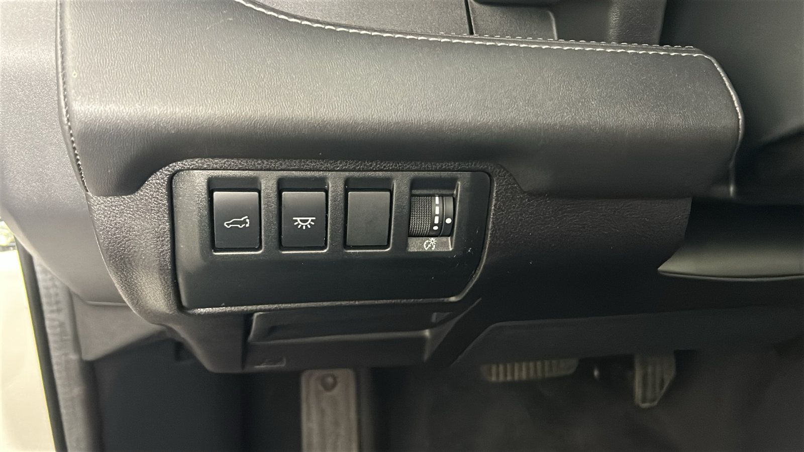Used 2024 Subaru Ascent Touring AWD/4WD image 24