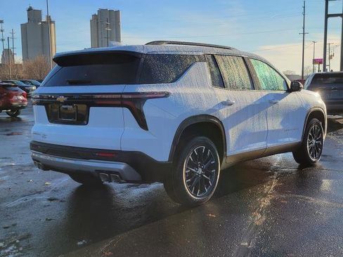 New 2026 Chevrolet Traverse LT w/ Sun and Wheel Package image 2