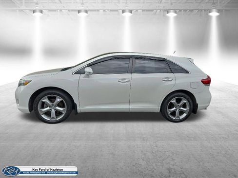 Used 2013 Toyota Venza Limited AWD/4WD image 5