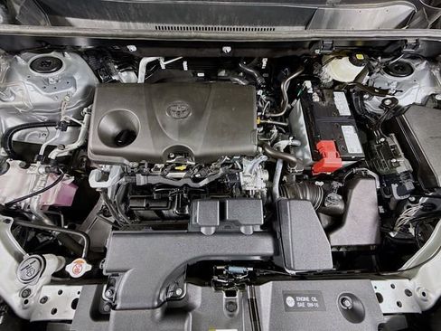 Certified 2025 Toyota RAV4 LE FWD image 28