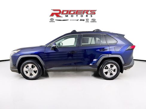 Certified 2025 Toyota RAV4 XLE w/ Convenience Package AWD/4WD image 9