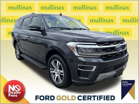 Used 2024 Ford Expedition Limited image 1